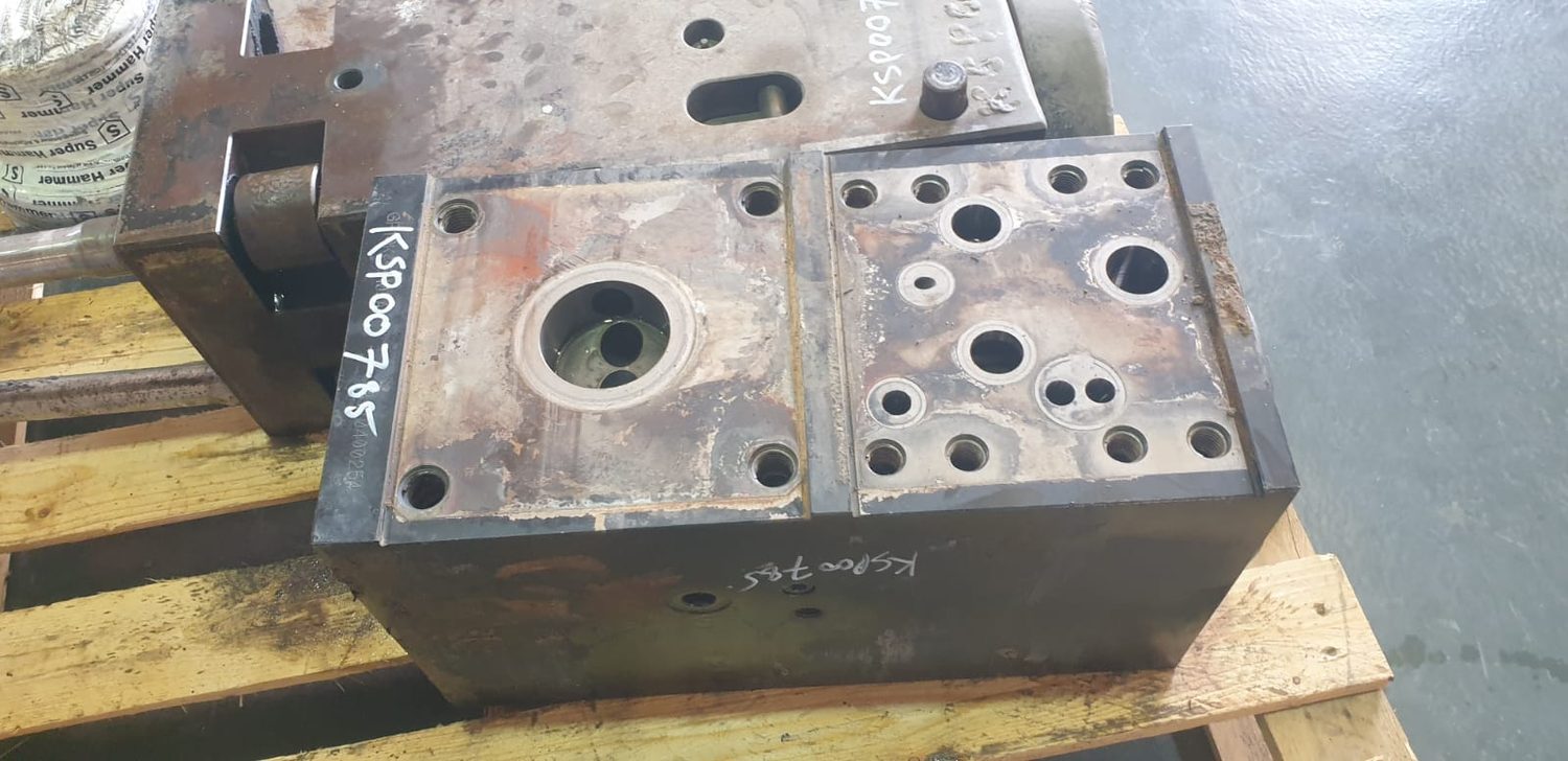 UCME Hydraulic Breaker Department project photograph