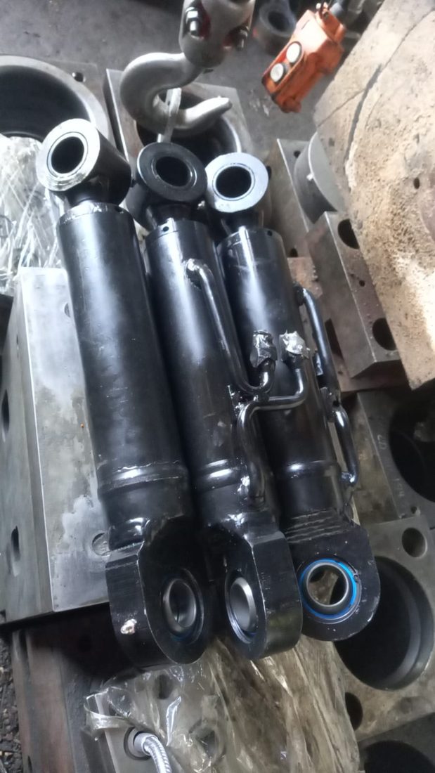 UCME Hydraulic Cylinder Department project photograph
