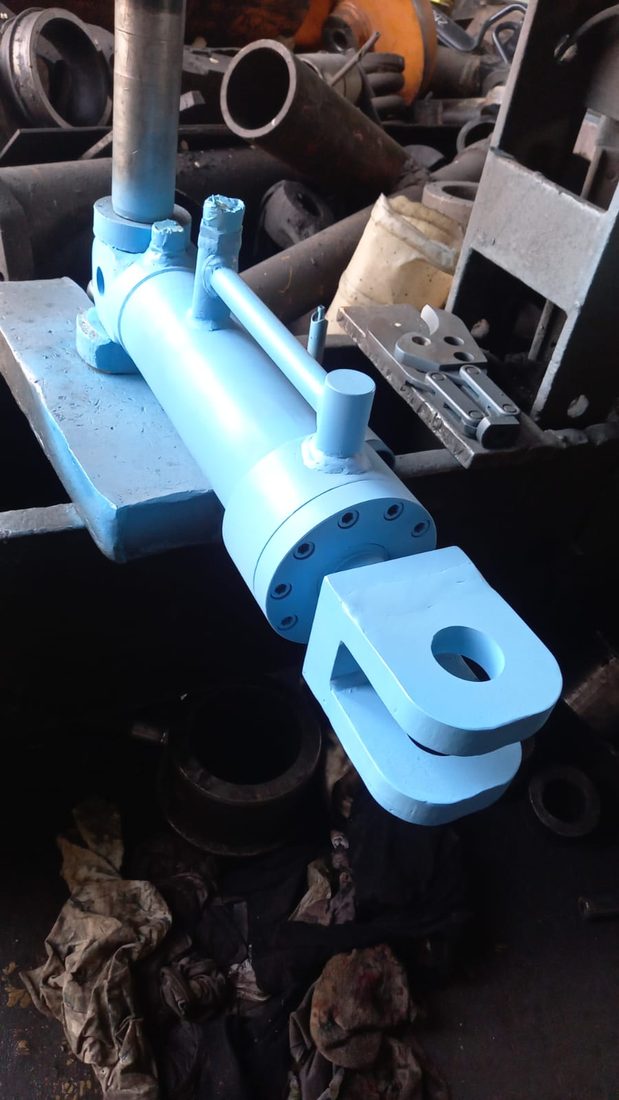 UCME Hydraulic Cylinder Department project photograph
